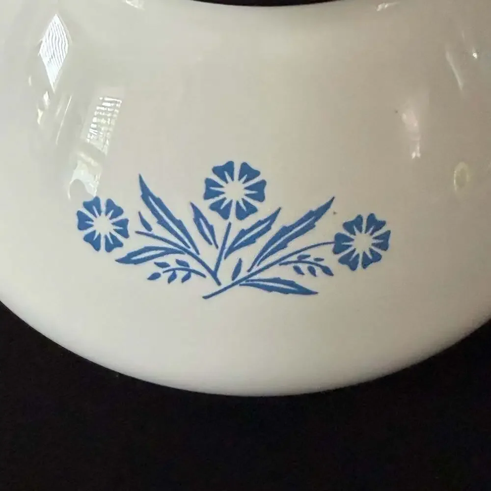 Vintage CorningWare 6-Cup Teapot in Blue Cornflower Pattern EXCELLENT